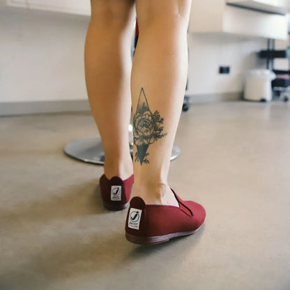 Burdeos burgundy summer shoes by Javer, elegant Spanish casual footwear 