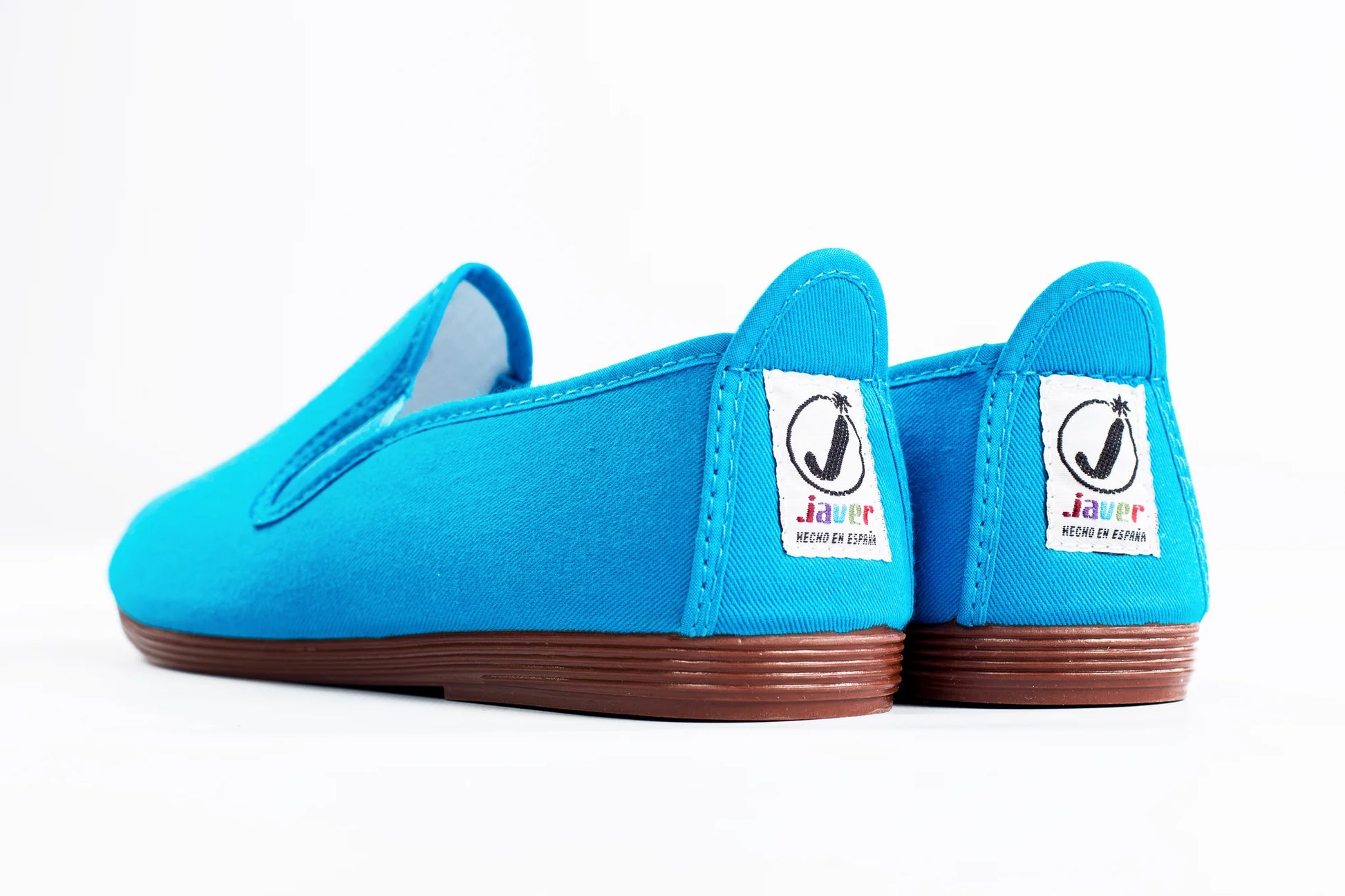 Turquoise summer shoes by Javer, ocean-inspired Spanish footwear 